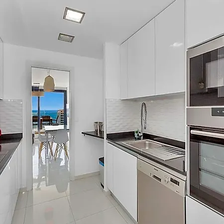 Luxury Penthouse With A Private Jacuzzi! 푼타프리마